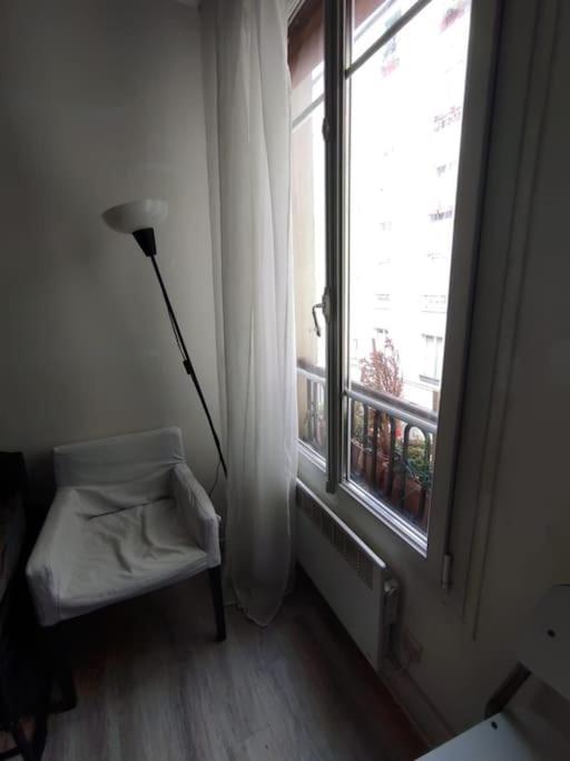 Apartment Pl Republique Paris Exterior photo